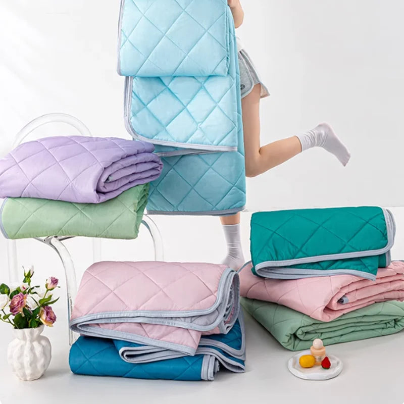 Air Condition Summer Blanket Washable Ice Silk Cold Feeling Quilt Lightweight Breathable Cooling Kids Adults Bedroom Quilts 여름이불