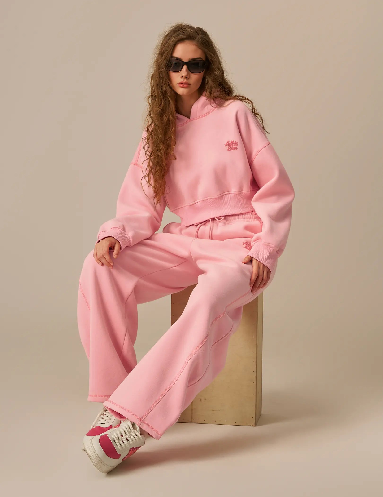 Aelfric Eden Y2K Cropped Hoodie Baggy Barrel Sweatpants Set 2 Piece Outfits Cozy Fleece Lounge Sweatsuit