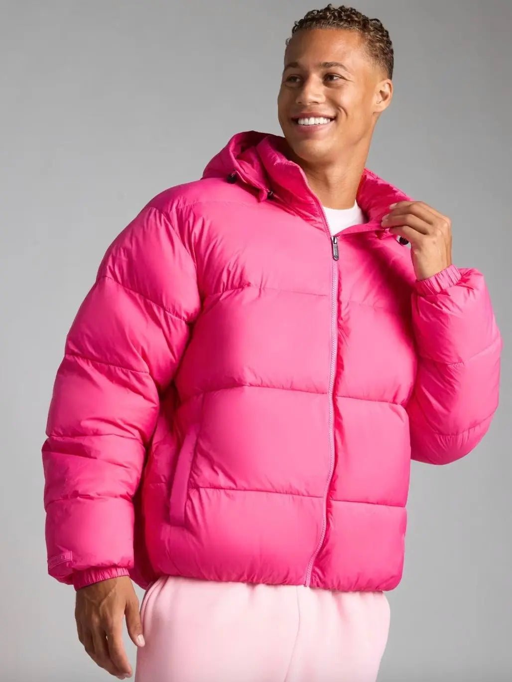 Stay Cozy and Chic with the Comfrt Puffer Jacket! 🧥✨