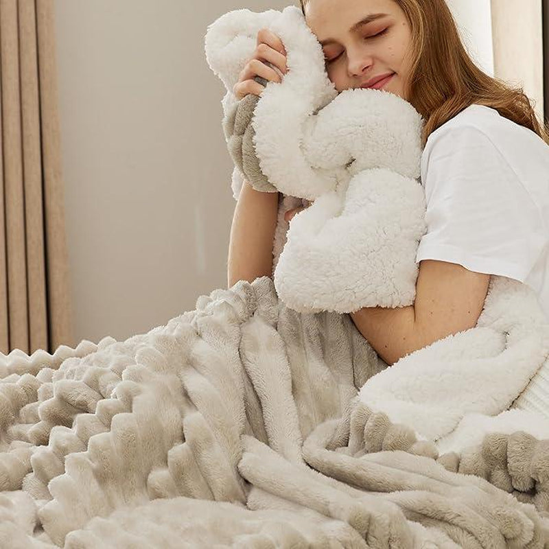 【Deal 'S for You】Bedsure Striped Sherpa Blanket Super Soft Cozy Plush Fleece Flannel Solid Modern Lightweight Comforter - Kiki of DC Styles Store