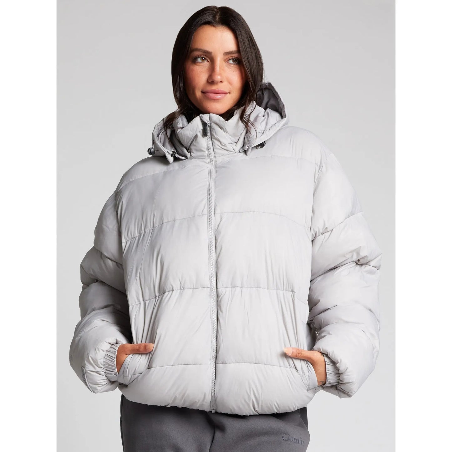 Stay Cozy and Chic with the Comfrt Puffer Jacket! 🧥✨