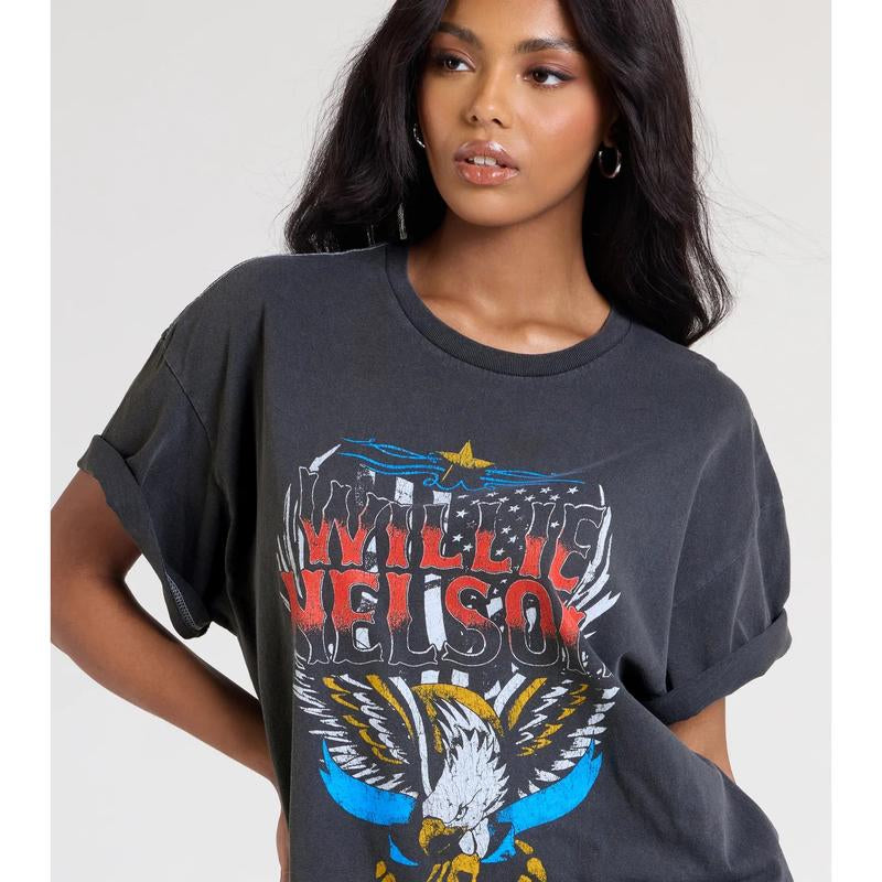 Willie Nelson Graphic Oversized Tee