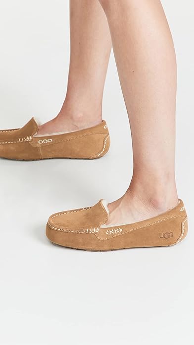 Make your toes happy in these soft UGG Womens Ansley - Great for Outdoor Slippers UGG
